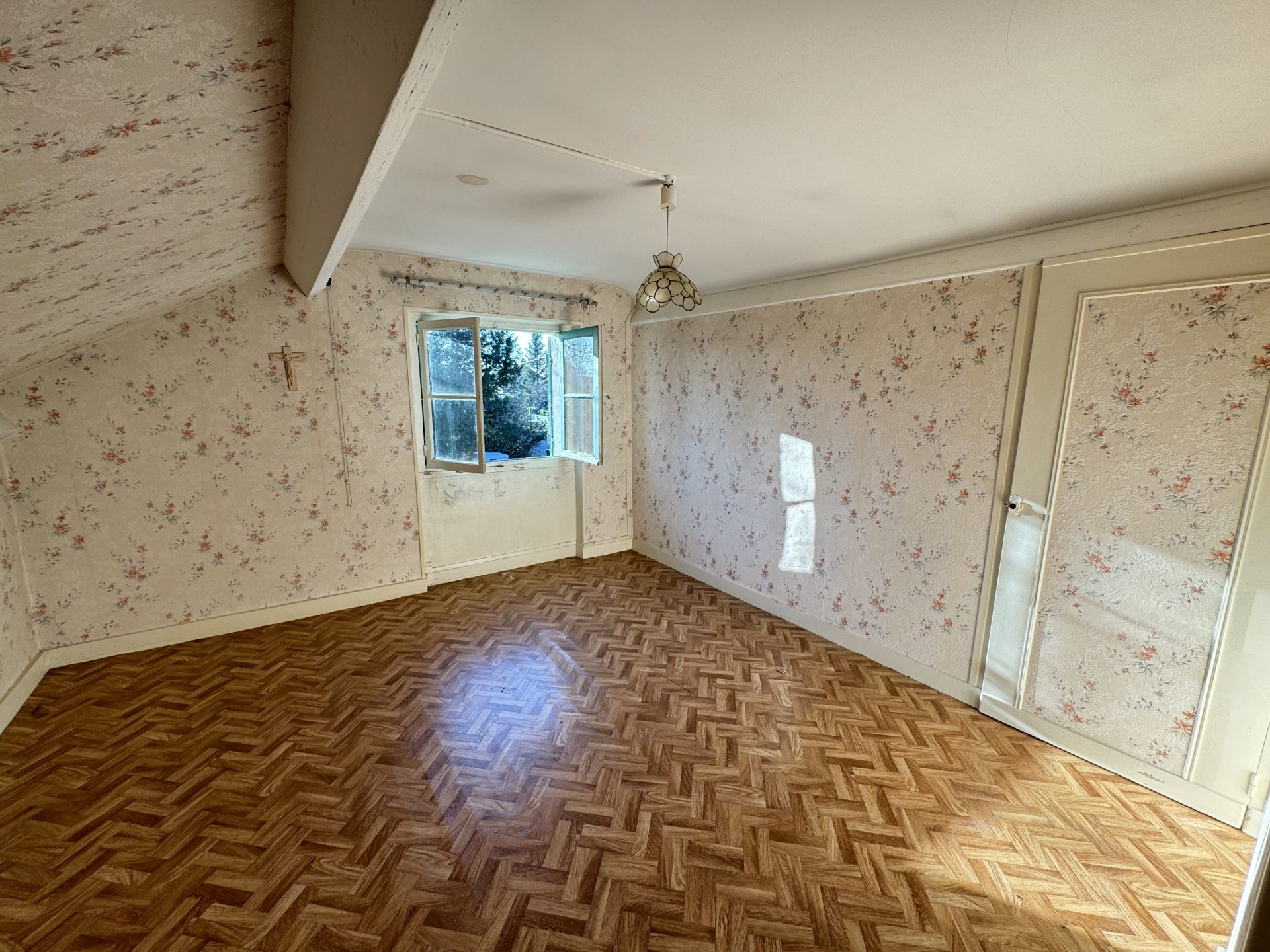 Maison T.4 avec garage et jardin