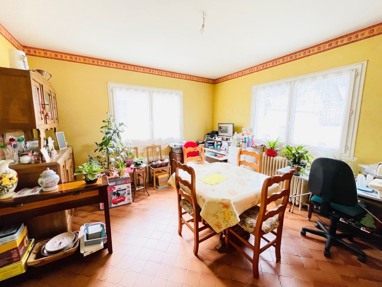 Mehun maison T.4 avec jardin et garage (louée, investissement)